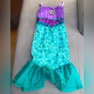 NWOT Halloween 🎃 mermaid 🧜‍♀️ Ariel outfit  4-6x